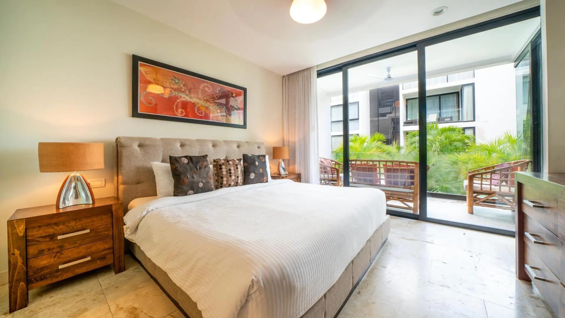 2 Bedroom Condo With Pool In The Center Of Playa Del Carmen - Anah Playa Apartment