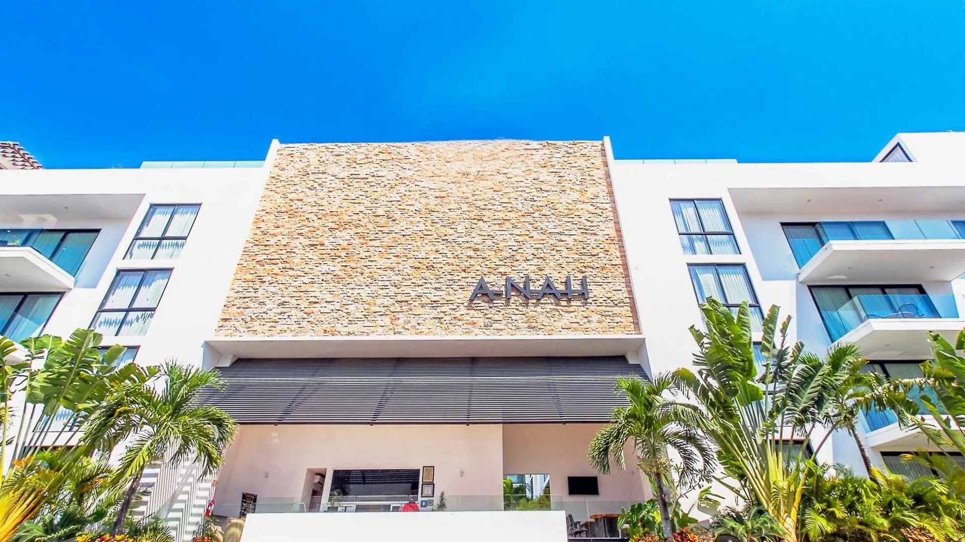 Apartment 2 Bedroom Condo With Pool In The Center Of Playa Del Carmen - Anah Playa